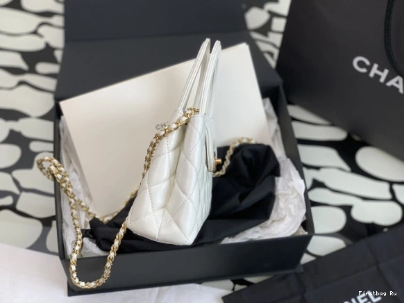 Firstbag Ru Kelly CHANEL Nano Bag 0823